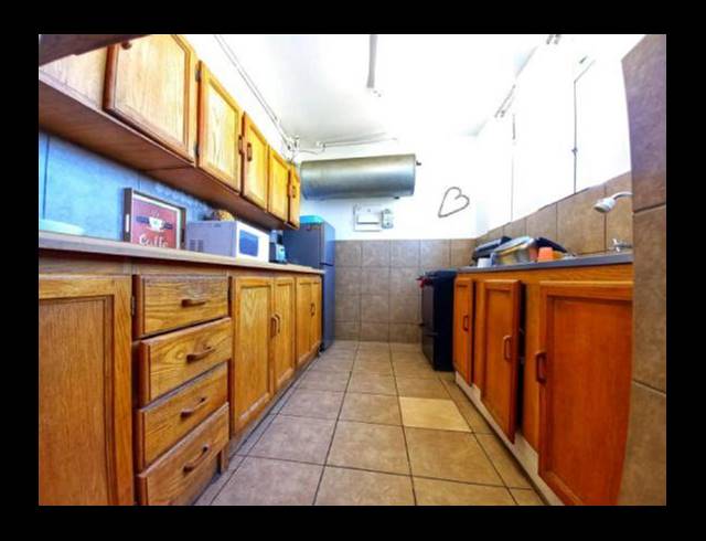 2 BEDROOM APARTMENT FOR SALE IN ELOFFSDAL